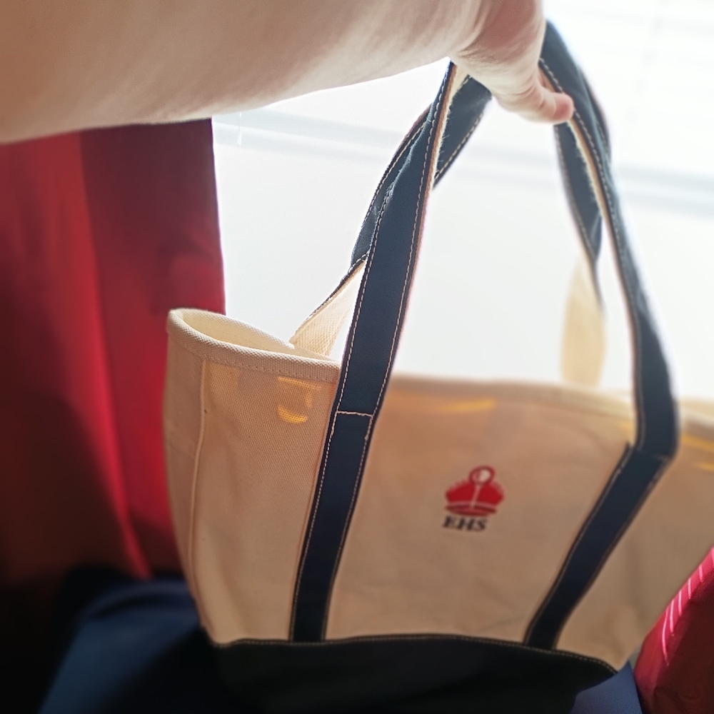 LANDS END LARGE CANVA  TOTE BAG❤️🌺🐝